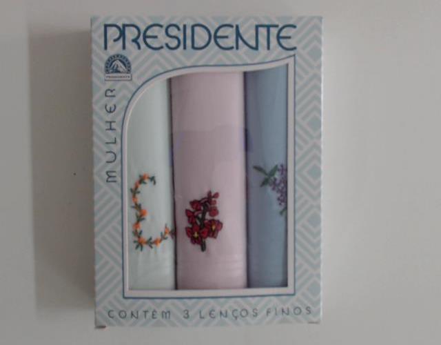 Lenço Presid Fem Alg Bord 30x30cm (cx C/3)
